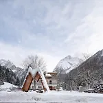 Cozy 2-bedrooms Guest house 3*