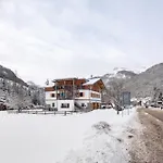 Cozy 2-bedrooms Guest house 3*