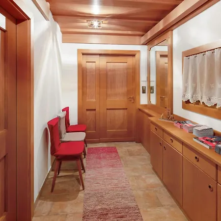 Cozy 2-bedrooms 3* 卡纳泽伊