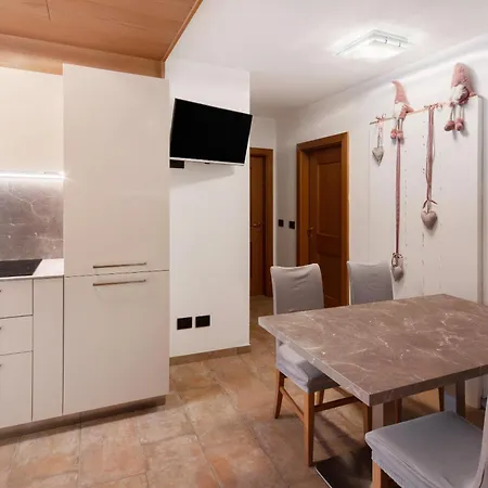 Cozy 2-bedrooms 3*