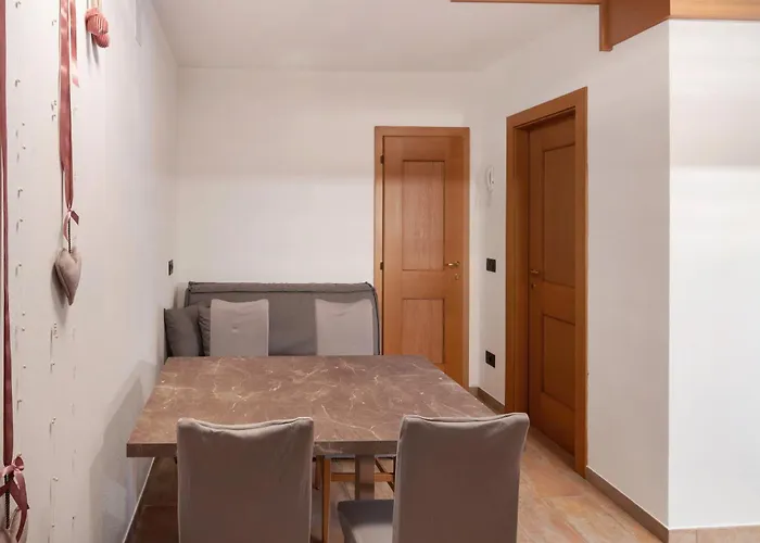 Cozy 2-bedrooms Гостьовий будинок 3*